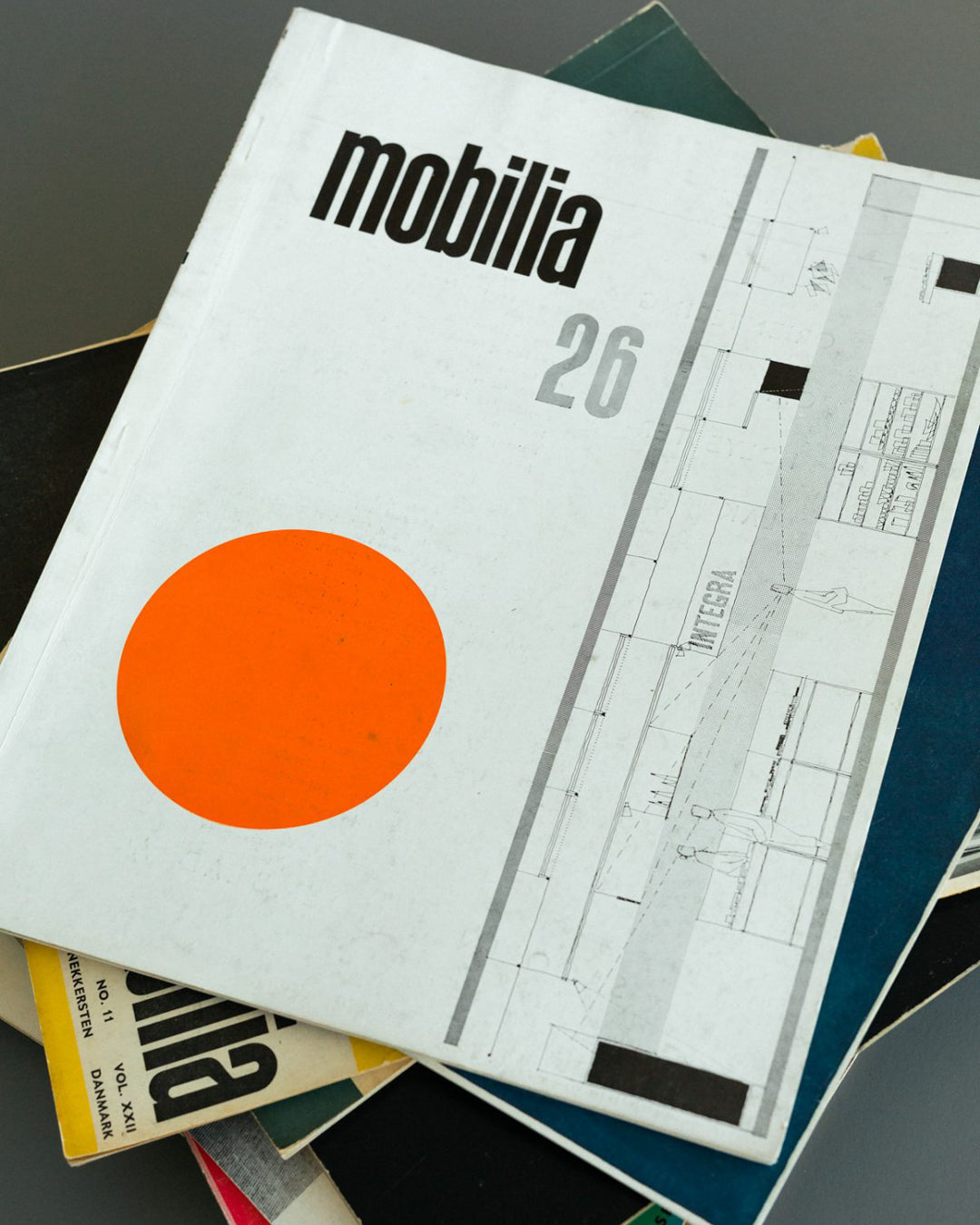 The Designer’s Uniform — Mobilia
