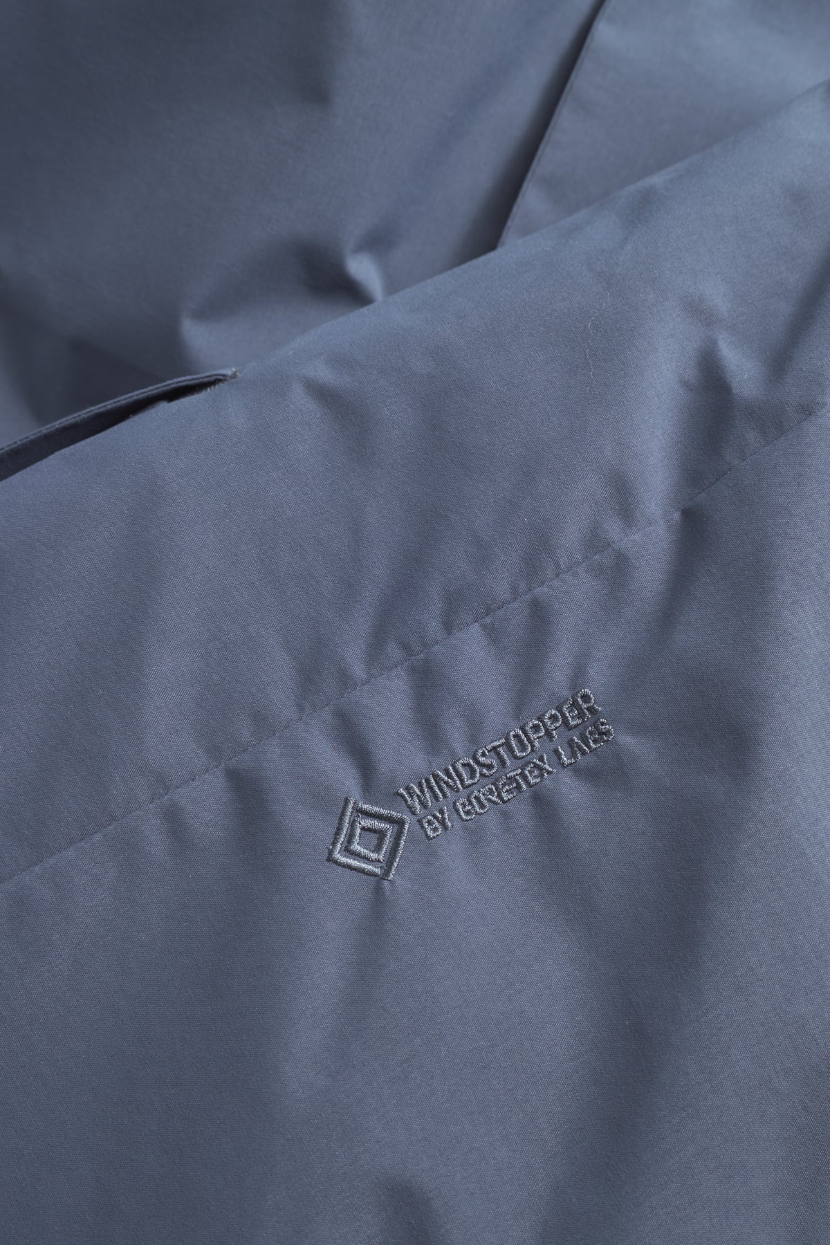 Vargo 2.0 Gore-Tex Windstopper Hooded Raglan Mac