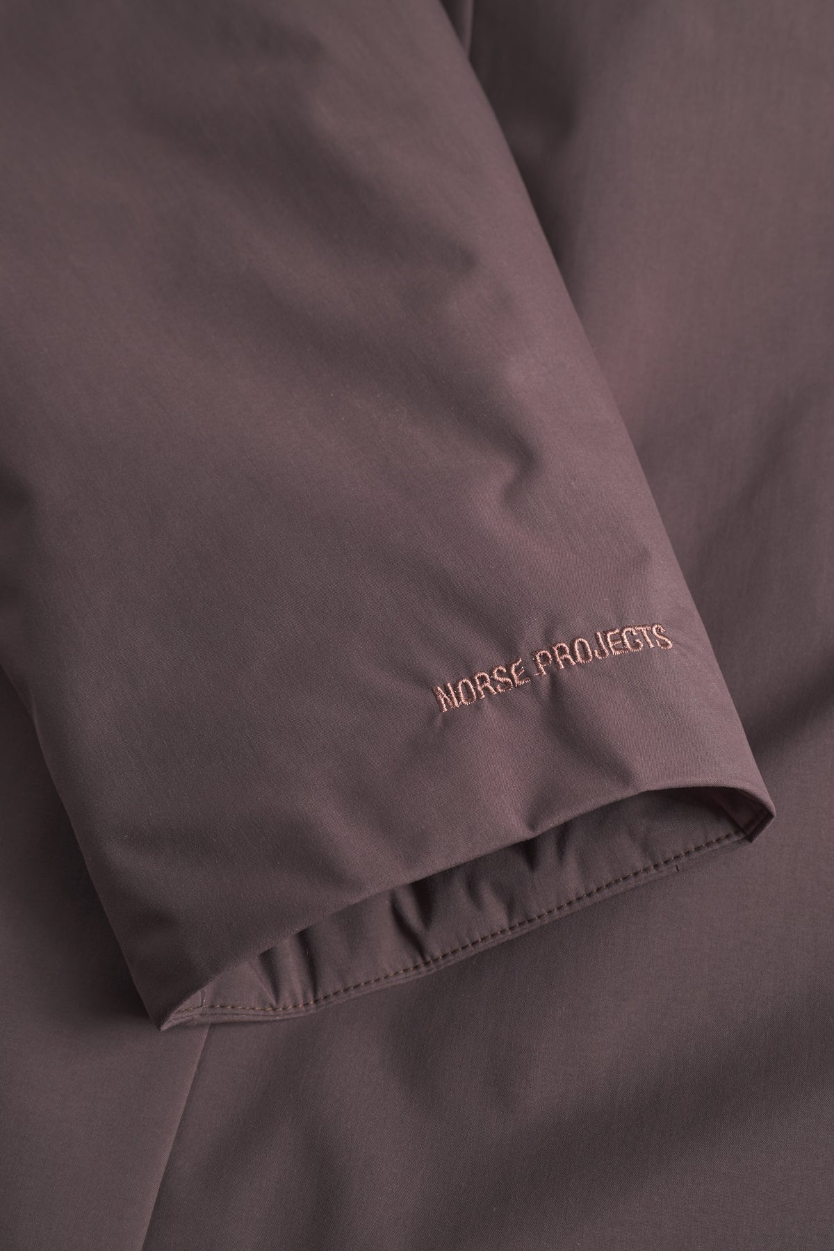 Vargo 2.0 Gore-Tex Windstopper Hooded Raglan Mac